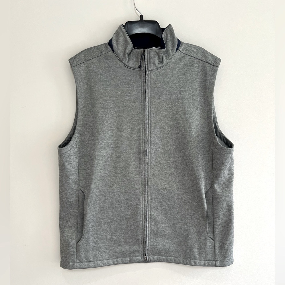 Southern Tide Performance Fleece Lined Zip Up Vest in Medium Grey, size L